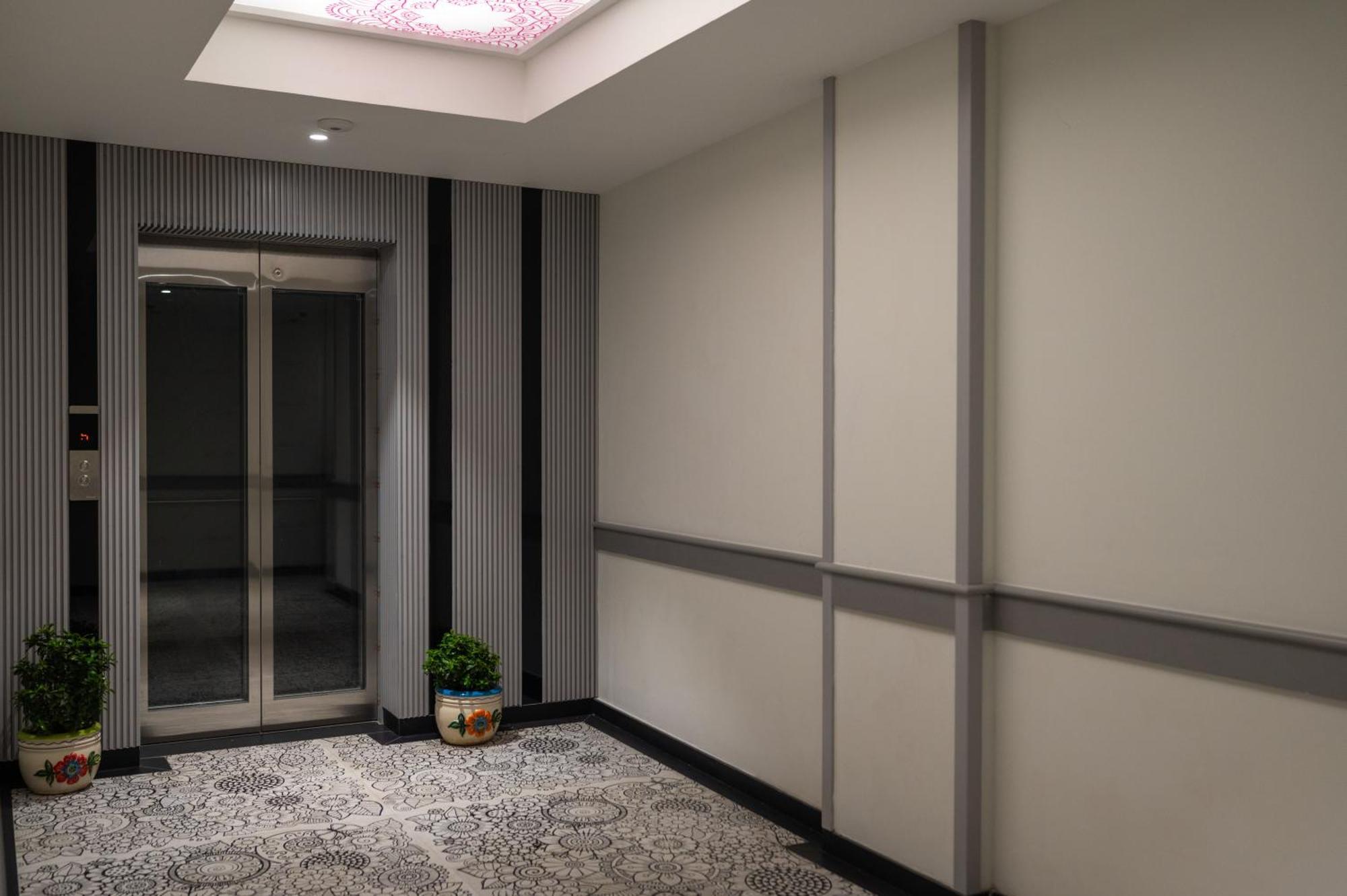 Zibe Luxe Kakinada By Grt Hotels Kākināda Exterior foto