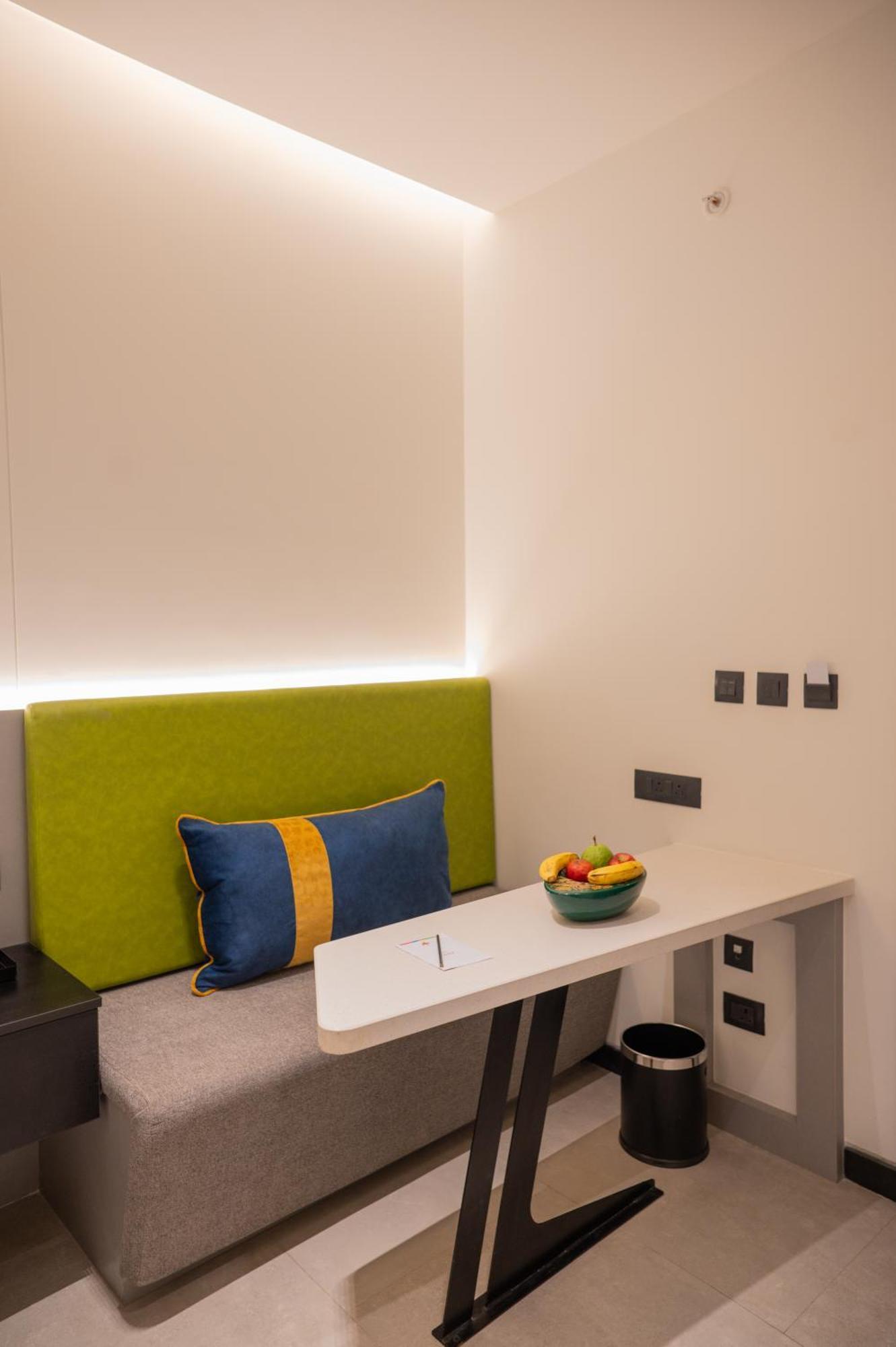 Zibe Luxe Kakinada By Grt Hotels Kākināda Exterior foto