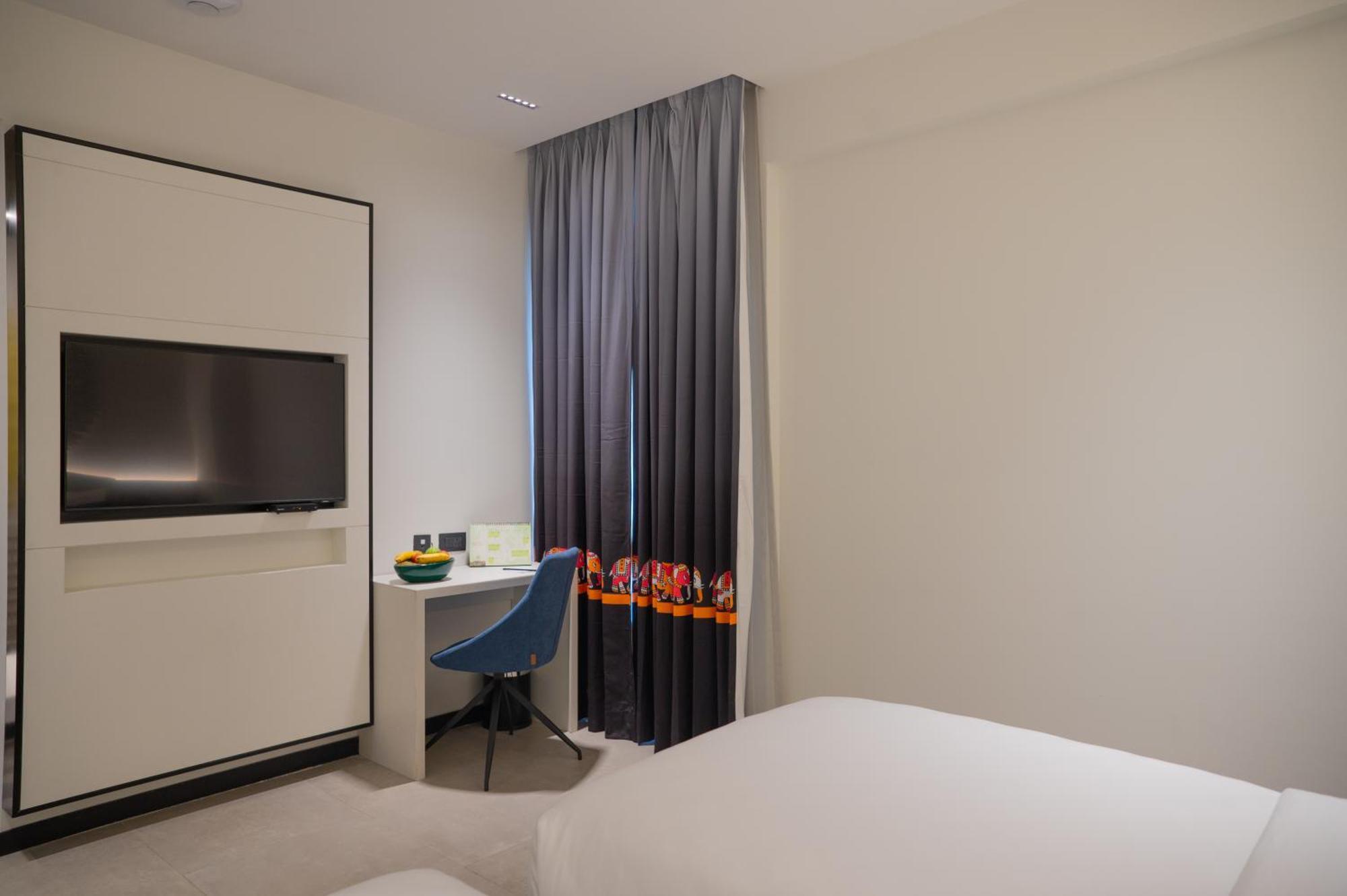 Zibe Luxe Kakinada By Grt Hotels Kākināda Exterior foto